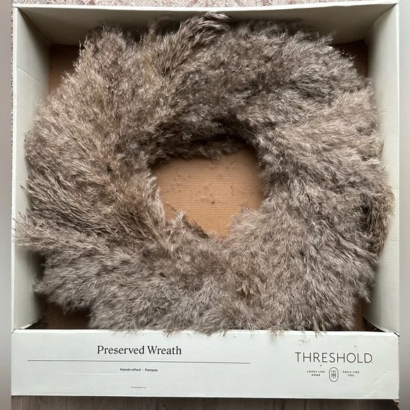 Threshold Pampas Preserved Wreath - Picture 1 of 6